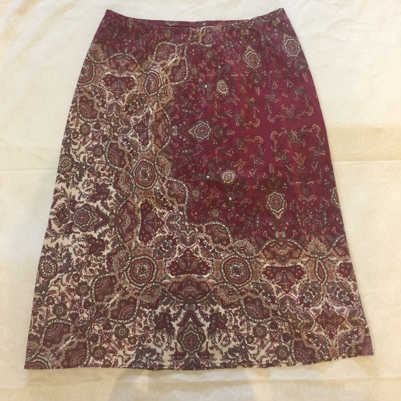 Banana Republic Pencil skirt 100% Silk size 2 - Picture 1 of 3